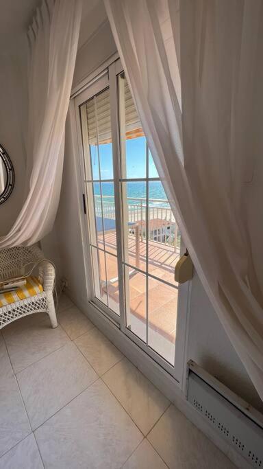 Appartement Apartamento Con Acceso Directo A La Playa à Valence Extérieur photo